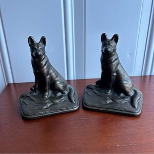 Antique Cast Iron Dog Bookends
